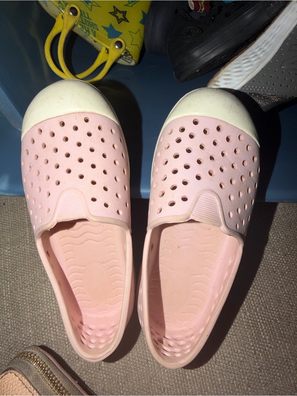 Source Unknown Pink and White Kids Moccasins